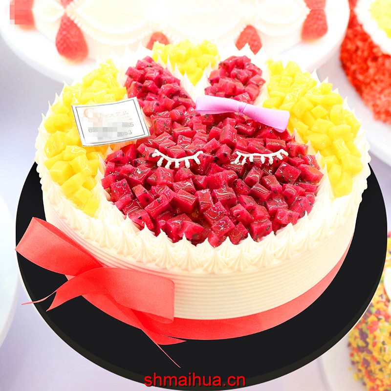 爱情海洋-8寸/2磅 水果蛋糕,鲜奶、水果装饰，笑脸造型创意蛋糕